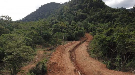 Barrier parit sepanjang 1400 meter dibangun oleh CRU Aceh di 4 lokasi yaitu di Dusun Keunareh dan  Gunung Sawa I yang terletak di  Kecamatan Setia Bakti, Gunung Sawa-Geuni di  Kecamatan Krueng Sabee serta desa Krueng Ayon di Kecamatan Sampoiniet, Kabupaten Aceh Jaya.